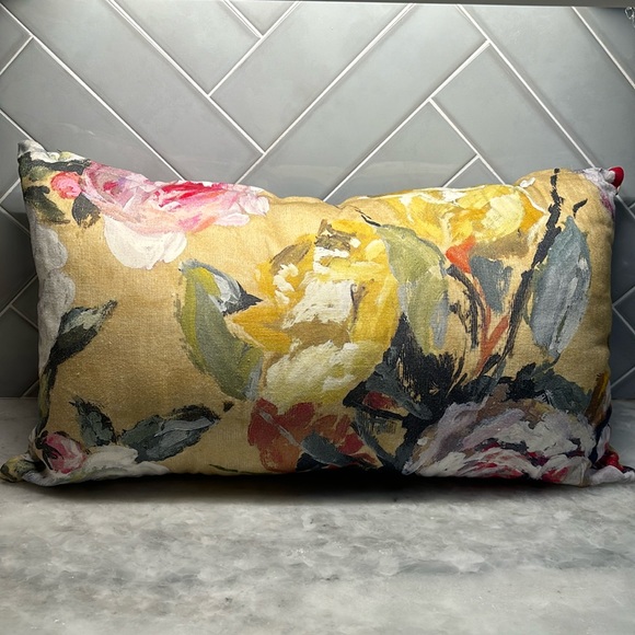 Designers Guild 100% Linen Cushion Cover & Pillow floral. 12x24 - Picture 3 of 3